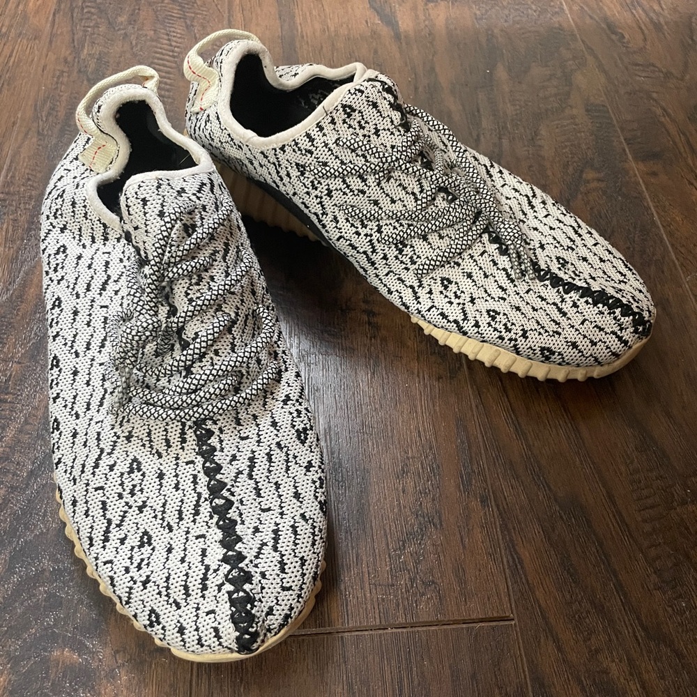 Yeezy / Adidas ‘350 Boost’ Men’s size 11.5 Gray - ‘Turtle Dove’ - Worn/Used